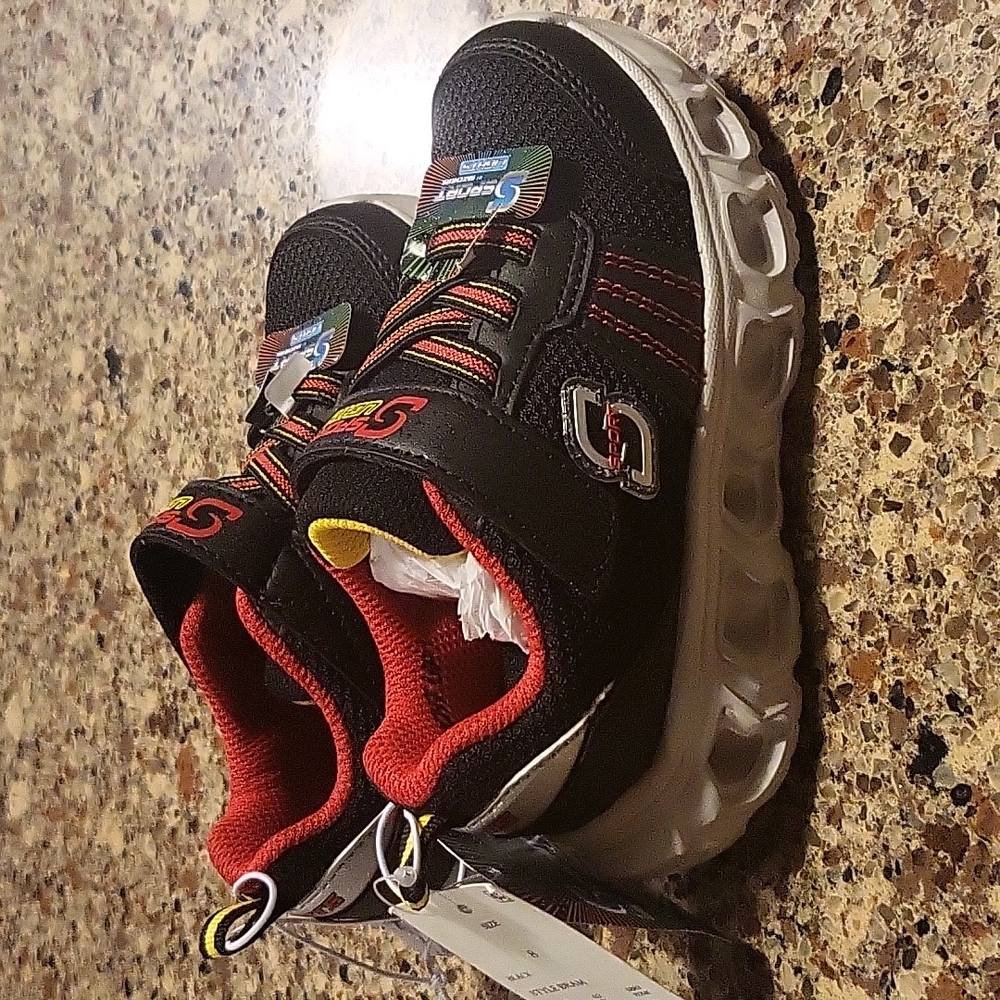 NWT Sport Skechers Lights